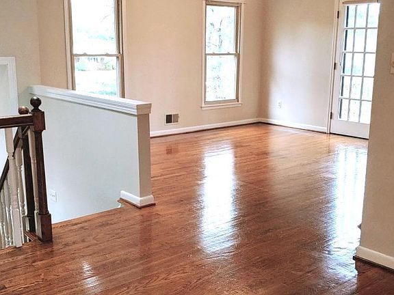 5th image of 409 Verona Ct
