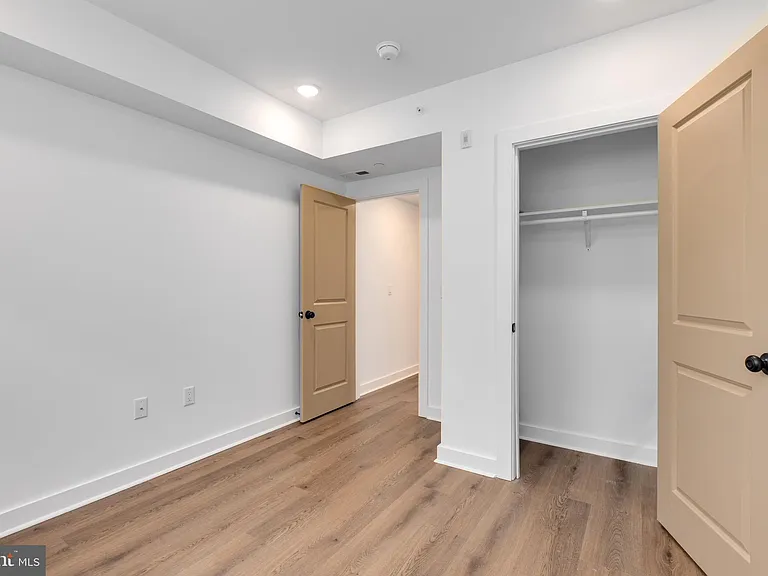 1917 W Susquehanna Ave #1 — Photo 5
