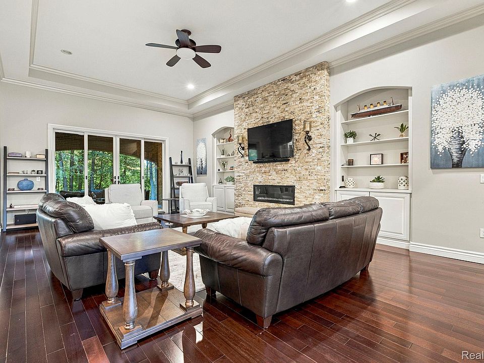 13050 Burningwood Dr, photo 10