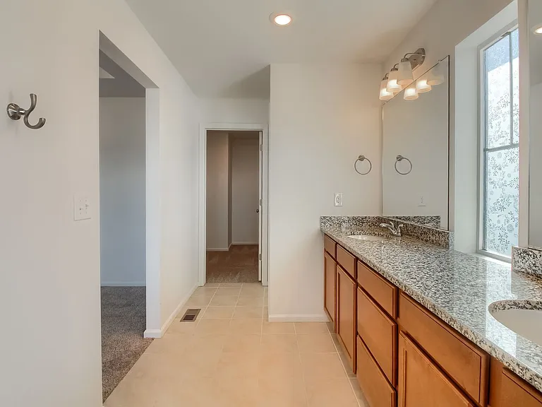4595 N Picadilly Ct — Photo 17
