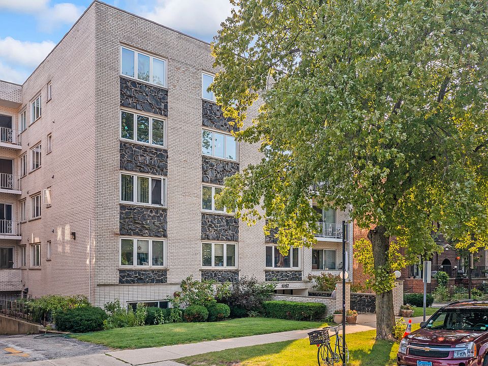 1st image of 1057 W Pratt Blvd APT 3B