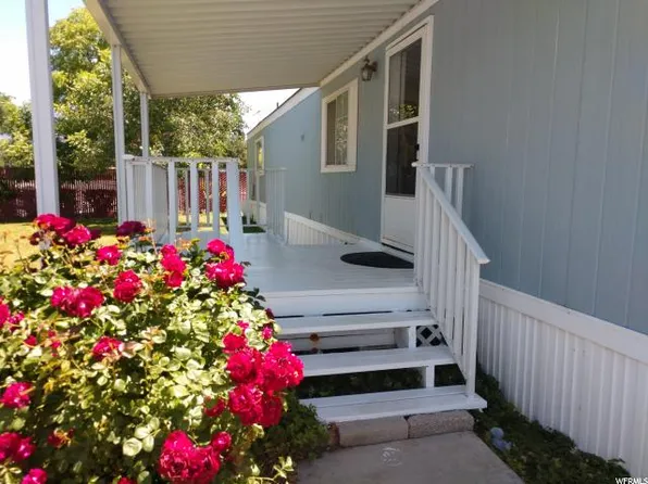 117 W Blisswood Cir, Midvale, UT 84047