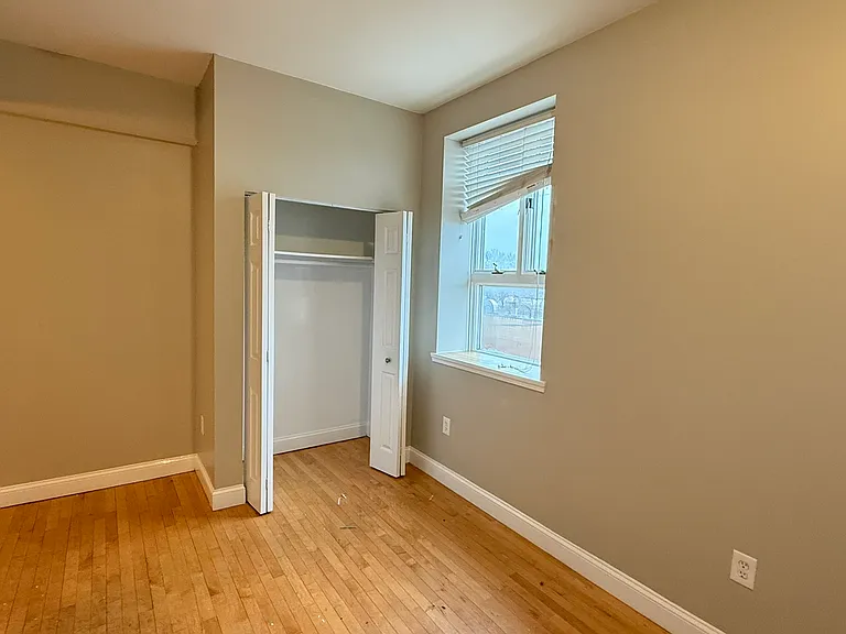 312 Shirley Street Apartments — Photo 7