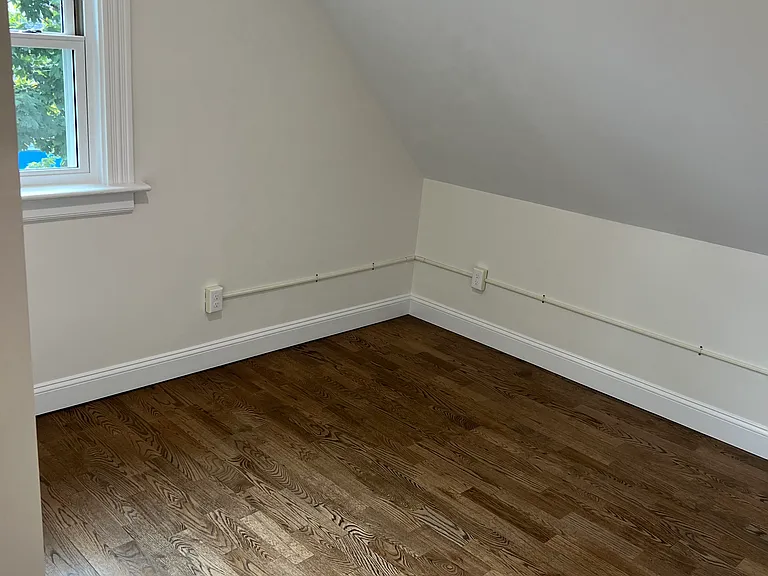470 Howard Ave #3 — Photo 10