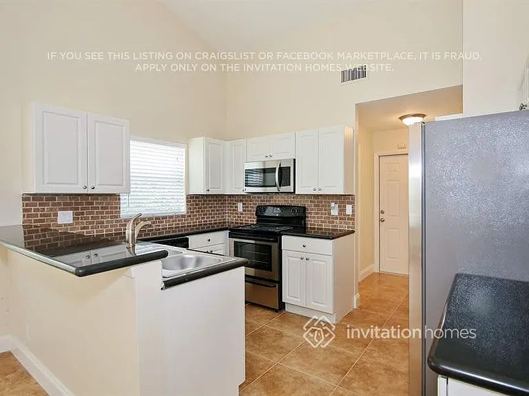 12132 Quilting Ln — Photo 6
