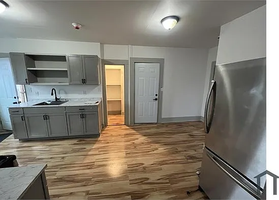 40 Garnet St #2 — Photo 11