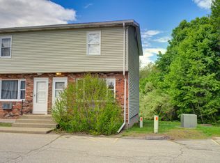 102 Canterbury Rd #F, Plainfield, CT 06374