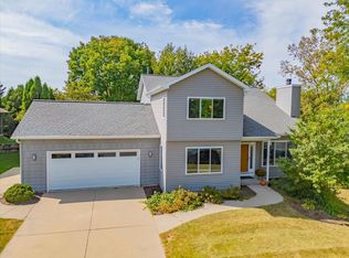 3818 Lynn St, Middleton, WI 53562