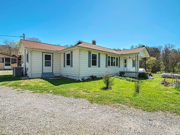 3rd image of 994 Bull Run Rd