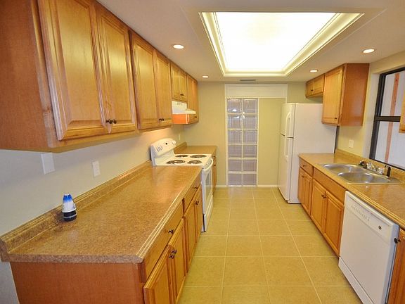 4th image of 4027 Vana Dr