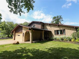 2448 River Rd, Willoughby, OH 44094