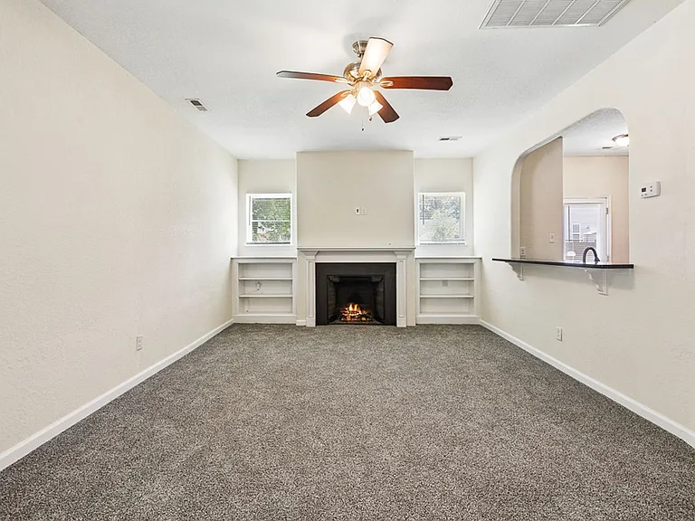 5003 Clifton St — Photo 10