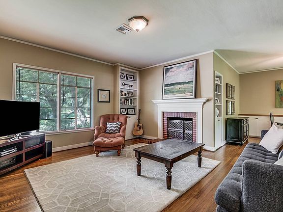 5th image of 702 Patterson Ave