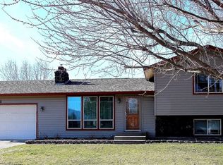 6015 N Mitchell Dr, Otis Orchards, WA 99027