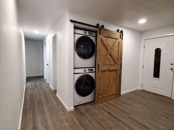 brand new Samsung WiFi washer/dryer