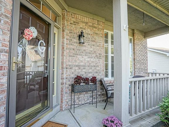 3rd image of 13973 Royalwood Dr