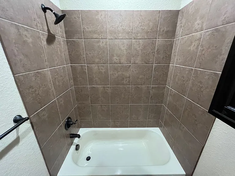 211 Eugene Pass — Photo 17