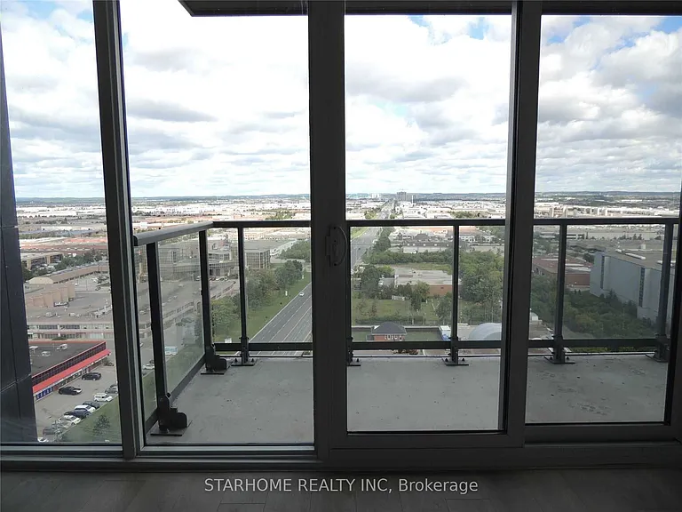 7895 Jane St #2015 — Photo 7