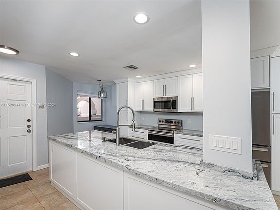 3rd image of 16666 Greens Edge Cir APT 62