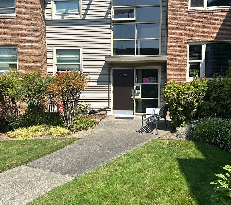 Magnolia Court