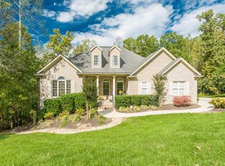 216 Whippoorwill Dr, Oak Ridge, TN 37830
