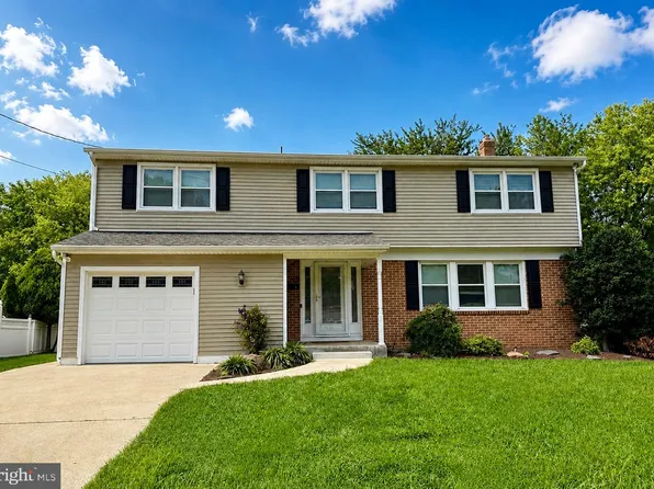 1833 W Point Dr, Cherry Hill, NJ 08003