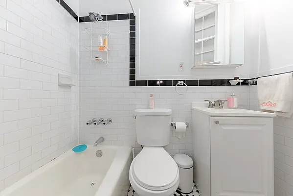 Rented by Keller Williams NYC | media 13