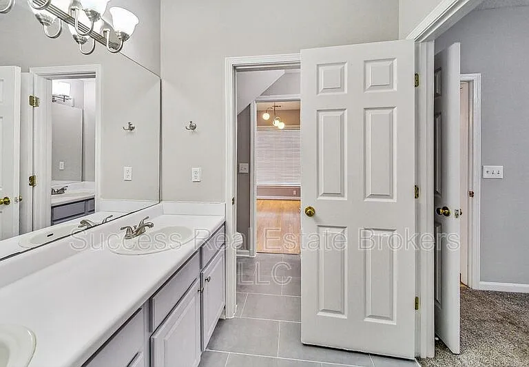 1645 Heyford Cir NW — Photo 30