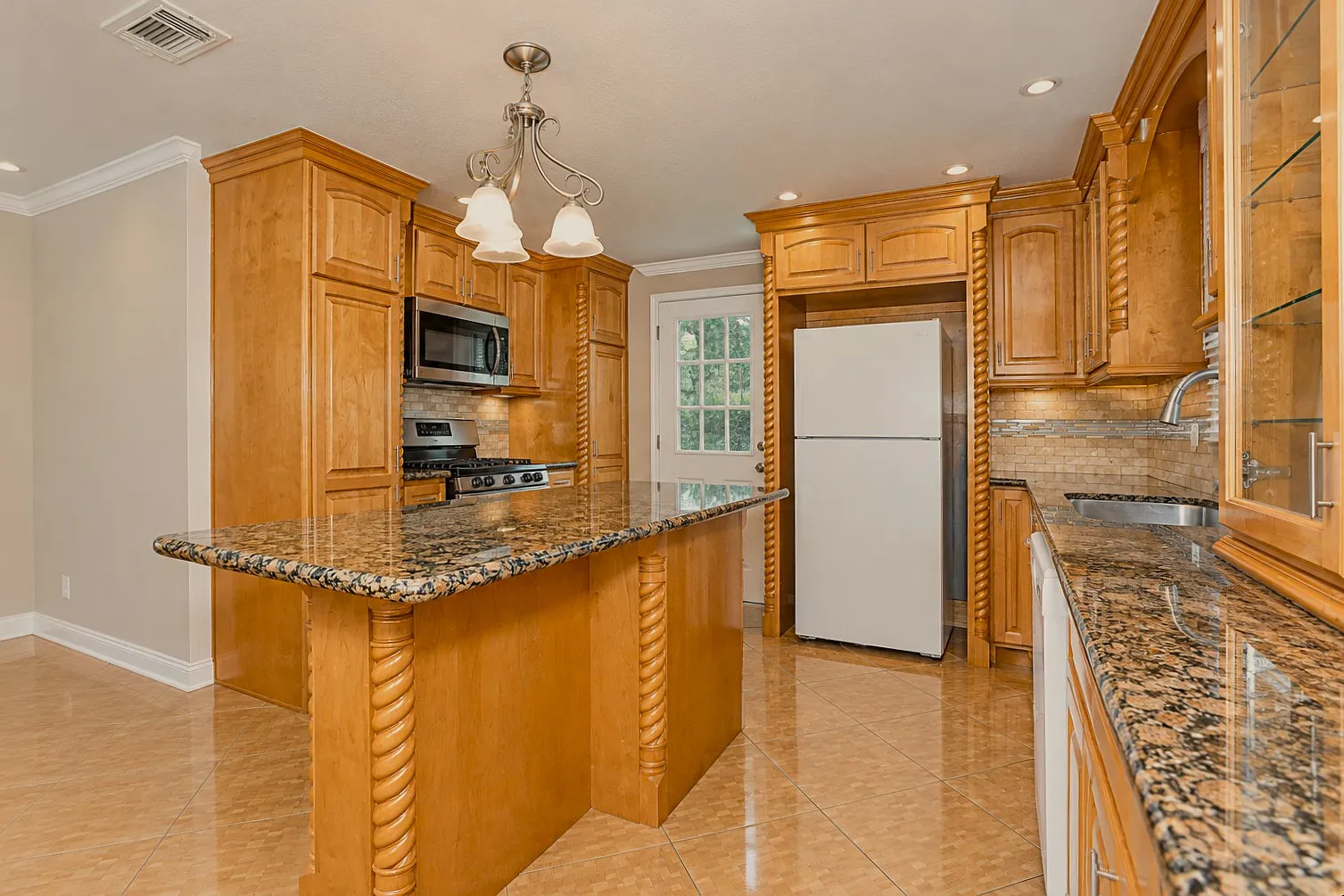 207 Smith Street - 1 — Photo 4
