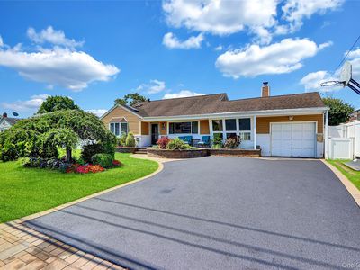 286 E 4th Street, Deer Park, NY, 11729