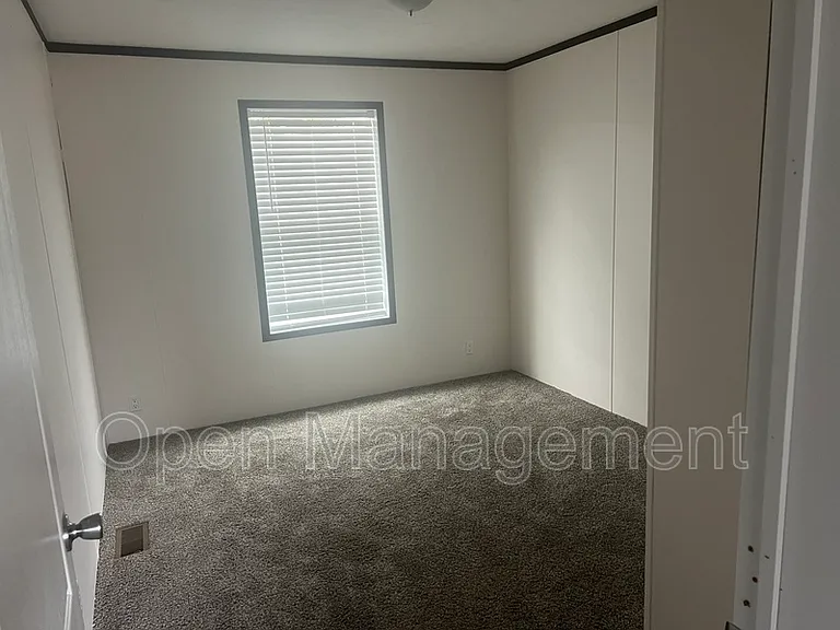 825 1st Ave E #87 — Photo 8