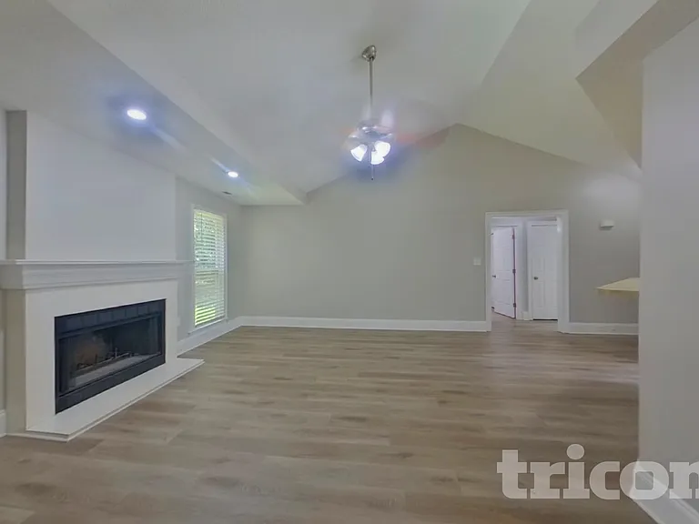 7100 Idlewild Brook Ln — Photo 3