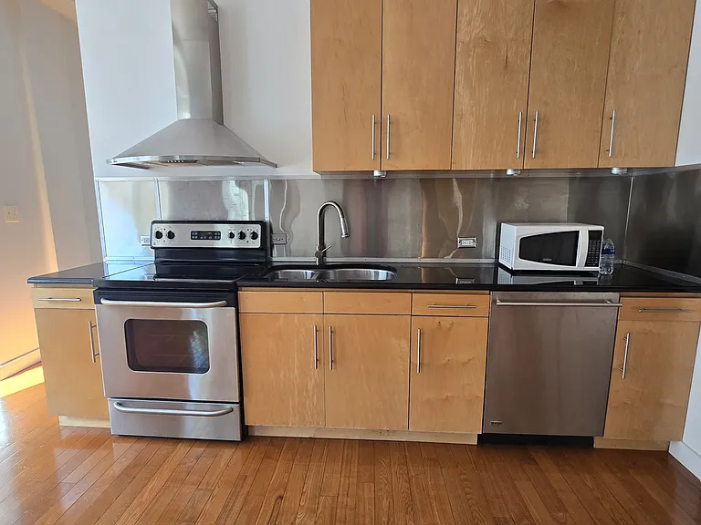 1232 Chestnut St #6002 — Photo 5