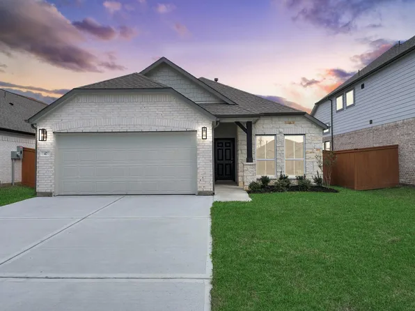 47 Knight Bayou Dr, Dayton, TX 77535