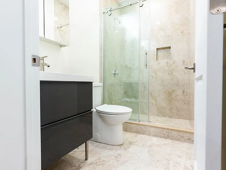 3 Aldie St #5 — Photo 6