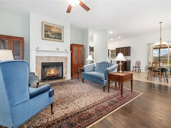 955 White Oak St, Elkins, AR 72727