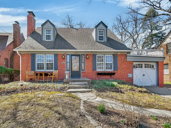 1530 41st St, Des Moines, IA 50311