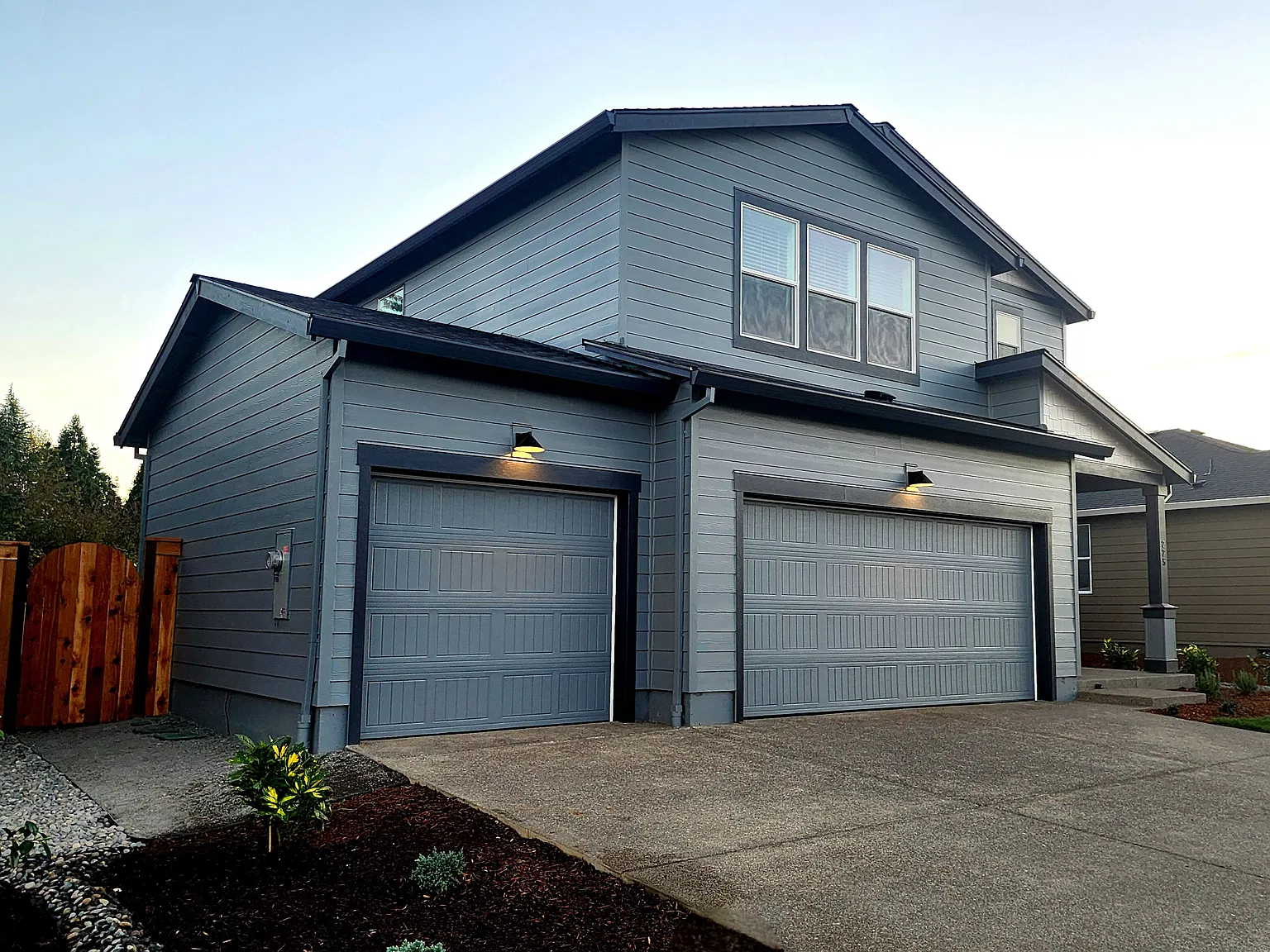 4 bed, 2.5 bath, 2260 sqft, $3,300 — Photo 3