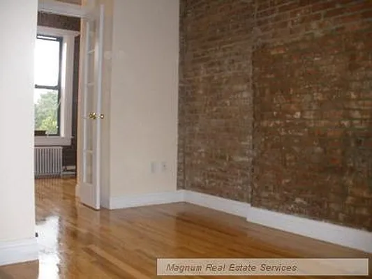 Rented by Magnum Realty Holdings, LLC | media 24