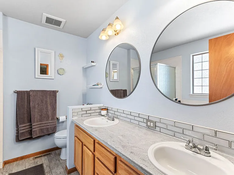 2257 Forecastle Dr — Photo 20