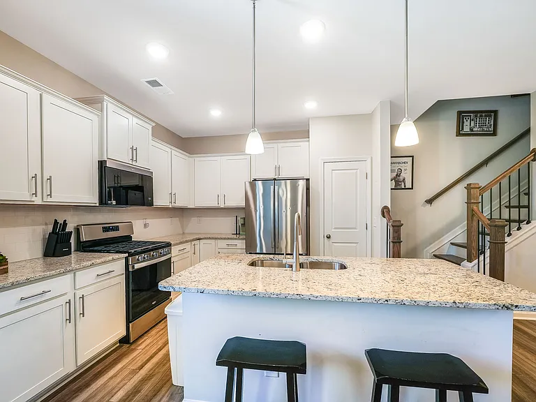 616 Glen Clova Dr — Photo 6