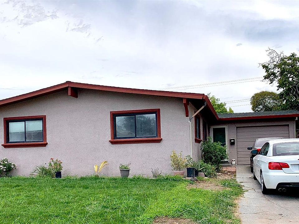 1st image of 3805 Centinella Dr