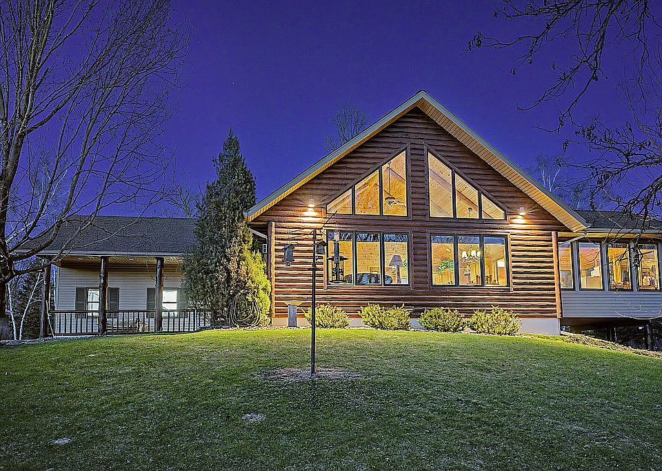 1st image of 44736 Schoolcraft Trl