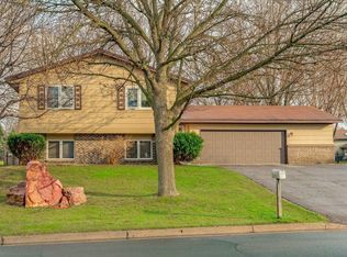 2330 Berg Dr E, Shakopee, MN 55379