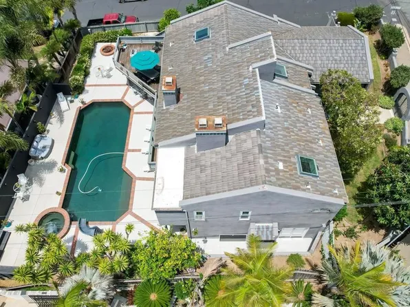 1526 Rubenstein Ave, Cardiff, CA 92007