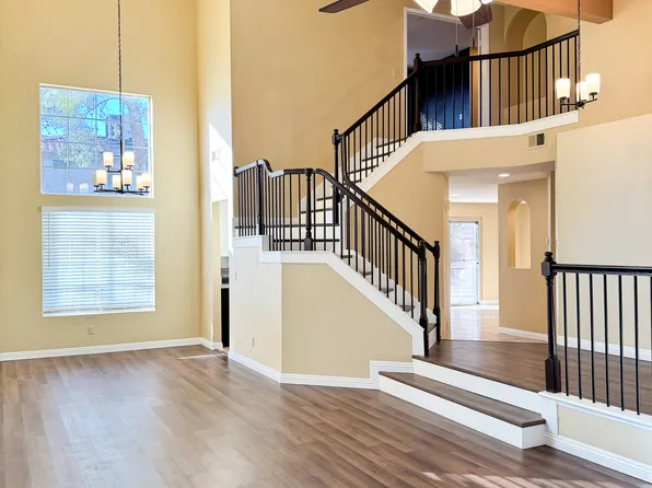 939 Derringer Ln, Henderson, NV 89014