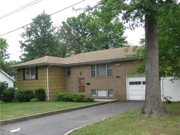 860 Coolidge Ave, Woodbridge, NJ 07095