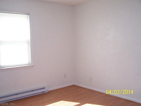 4th image of 2315 Arkansas Ave #B