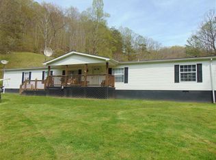 1162 Boggs Frk, Spencer, WV 25276