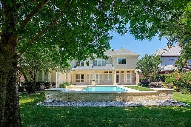 1st image of 4596 Biltmoore Dr